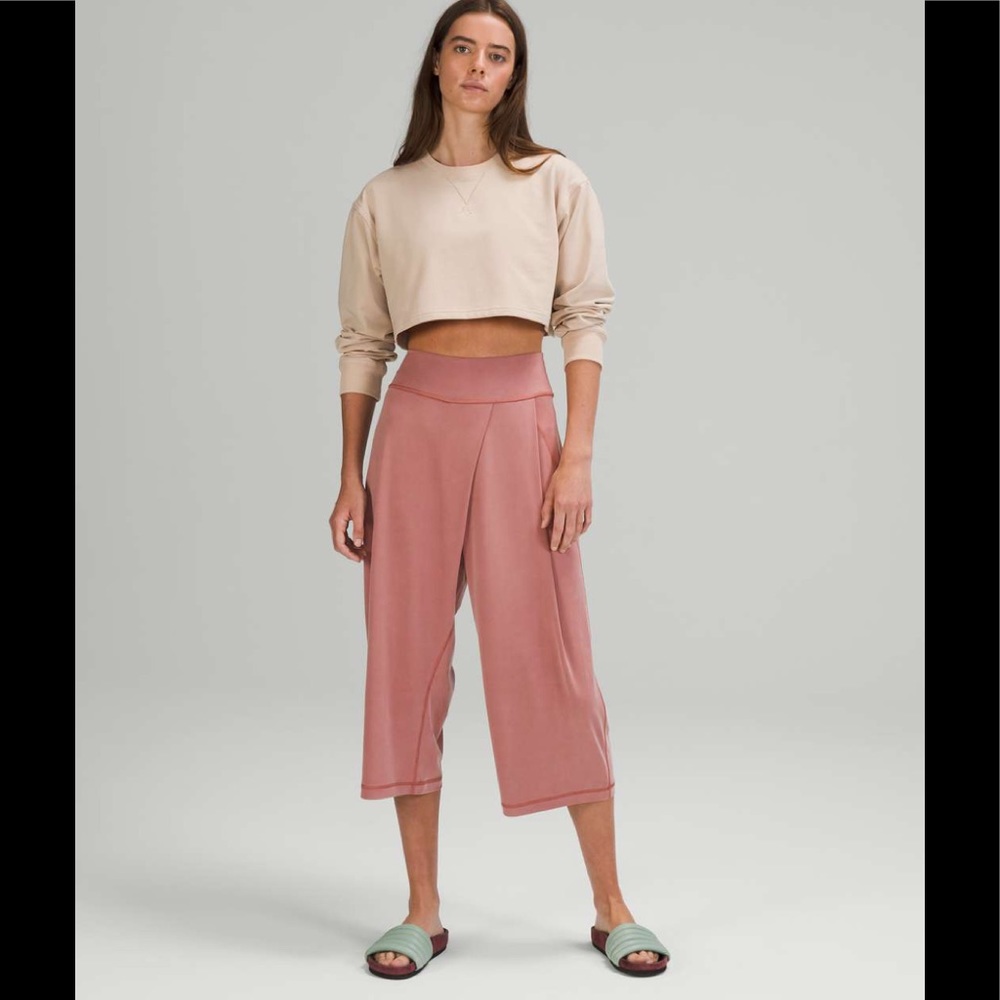 Lululemon NWT Wide-Leg High Rise Crop 19” Spiced Chai Sz 6